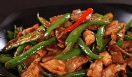 娱乐吃瓜酱辣椒炒肉视频,带你领略美食与娱乐的完美融合