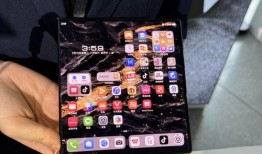 荣耀手机爆料最新折叠视频